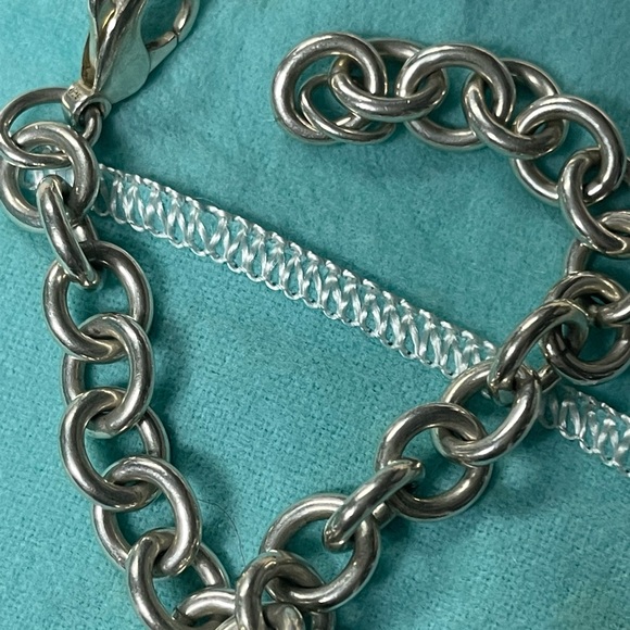 Excellent condition authentic Tiffany & co link bracelet and love padlock - Picture 3 of 8